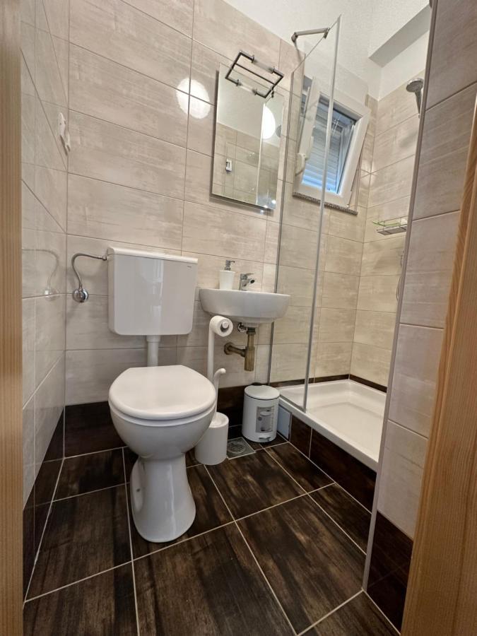 Apartment Petra S Bazenom, Rostiljem I Parkingom